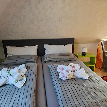 Haus Rita شقة Glasau